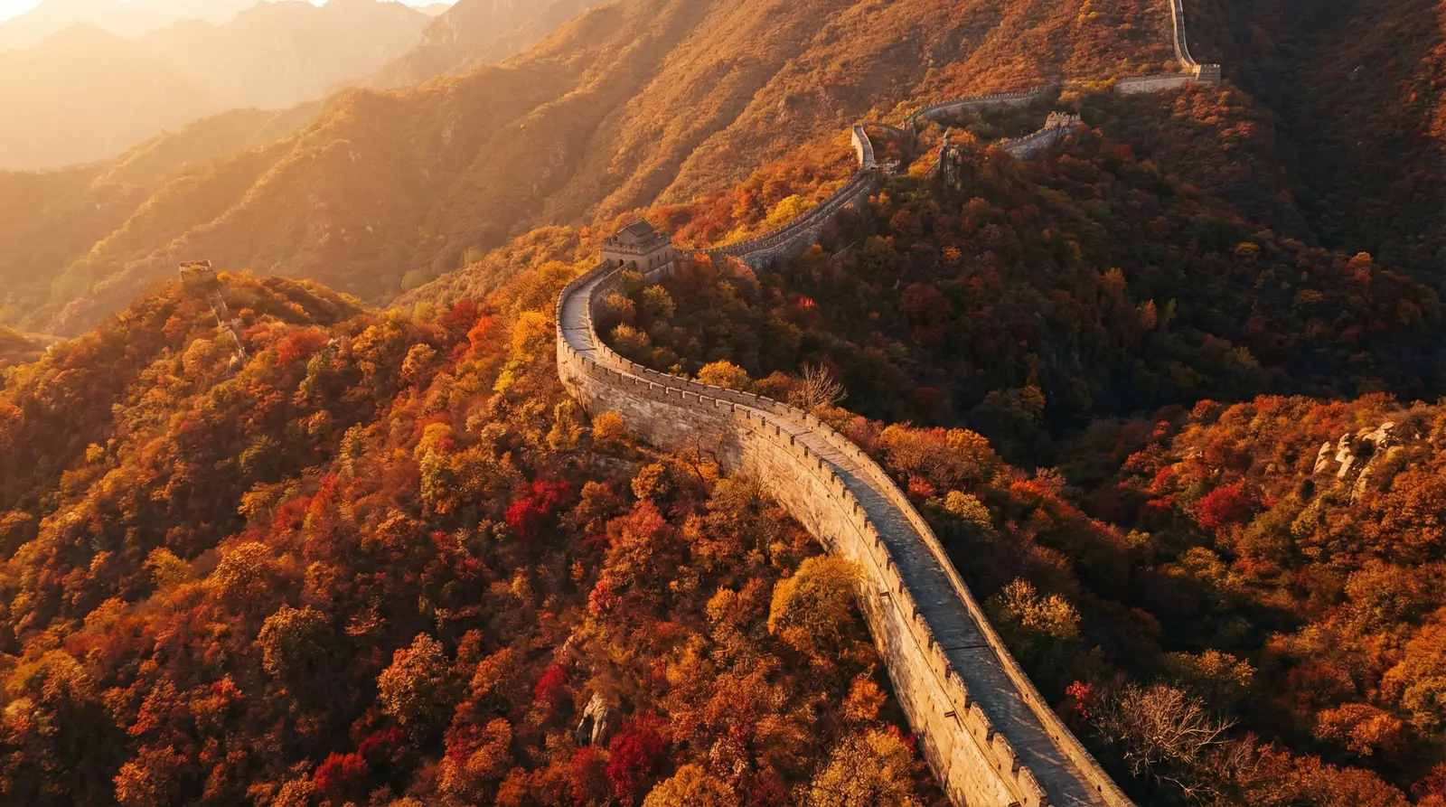 4399国语看片免费观看大全 秋日长城航拍全景